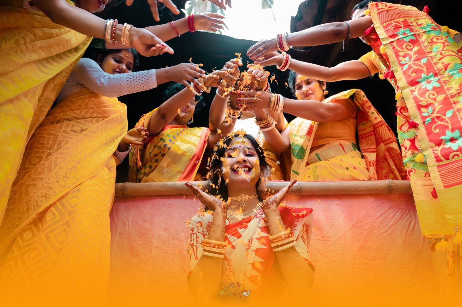 The topor and mukut, Bengali wedding photography by Subho Parinay